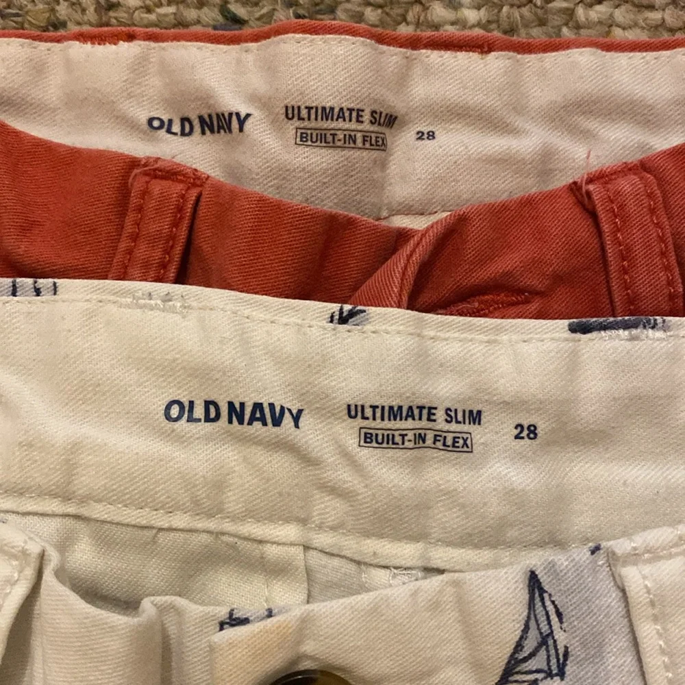Old Navy Beach Scene Shorts Set of 2 : Red and White; Size 28